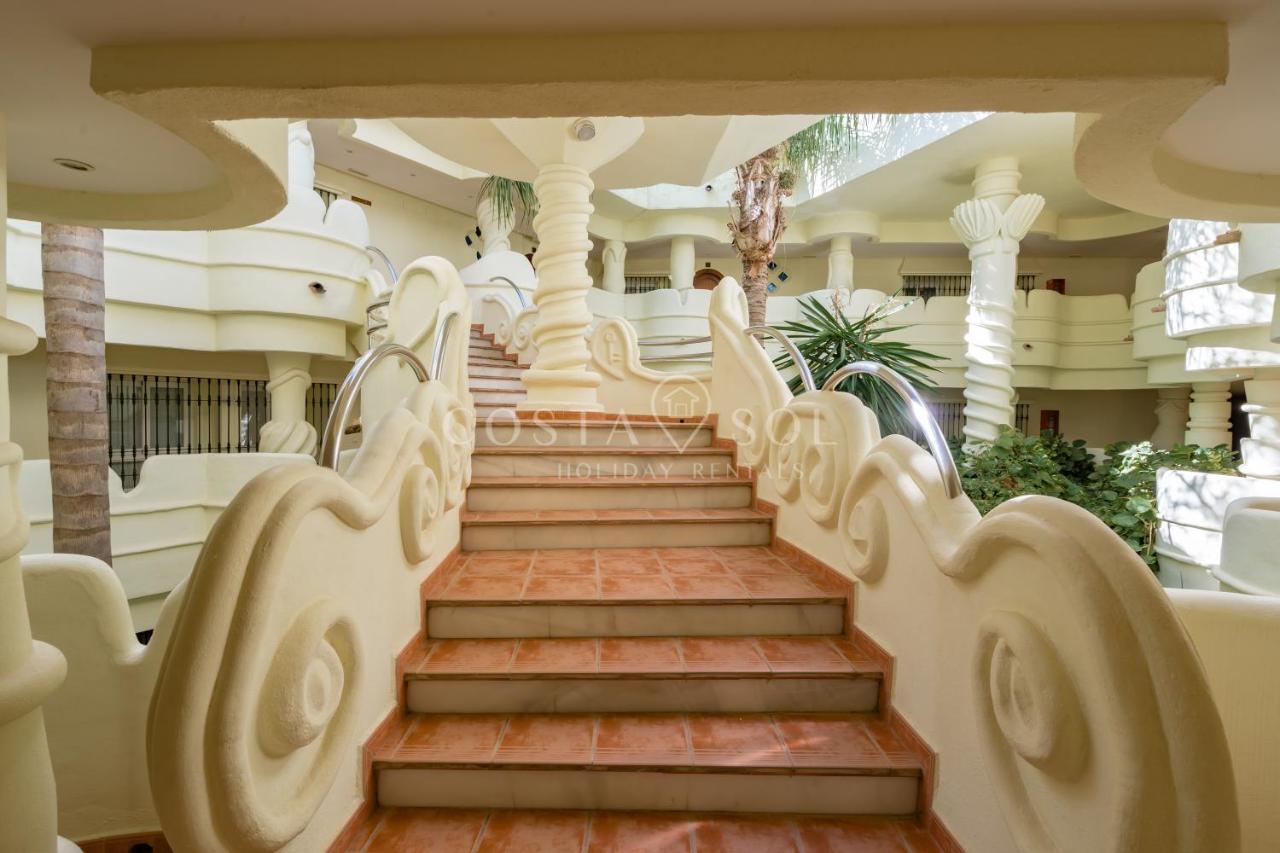 Puerto Marina-Benalmadena Luxury Apartment Dentro De La Isla Esterno foto